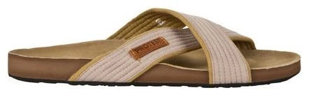 Protest Pingaa Slaps 1 Protest Pingaa Slaps